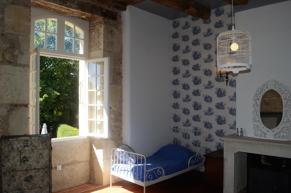 Le Gobelin - La Maisou Serignac  Exterior photo
