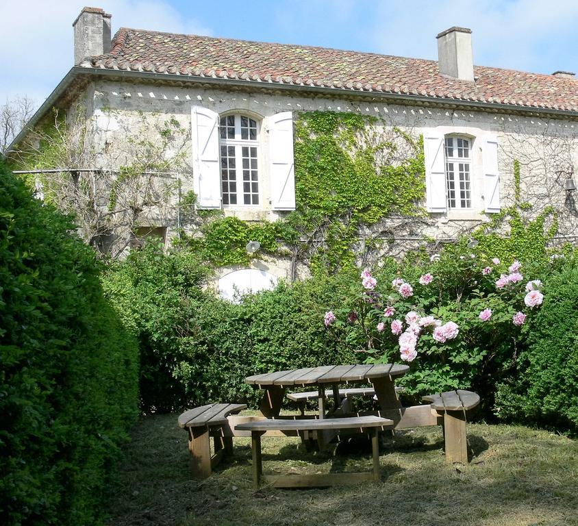 Le Gobelin - La Maisou Serignac  Exterior photo
